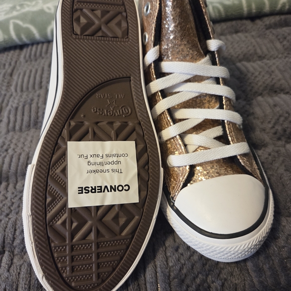 Converse Kids Sneakers in Gold and White - Picture 4 of 14
